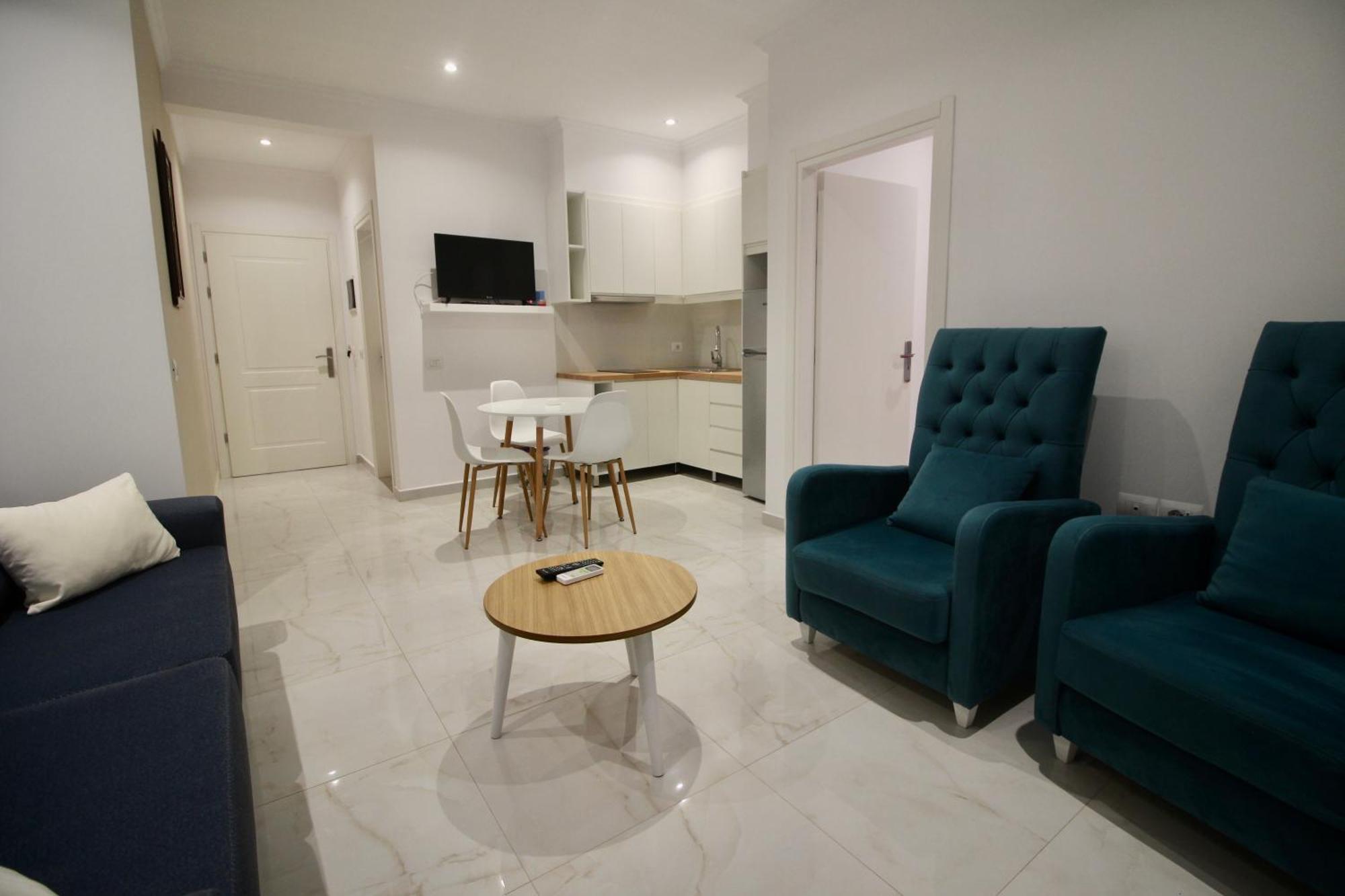 Sela Apartments Sarandë Esterno foto