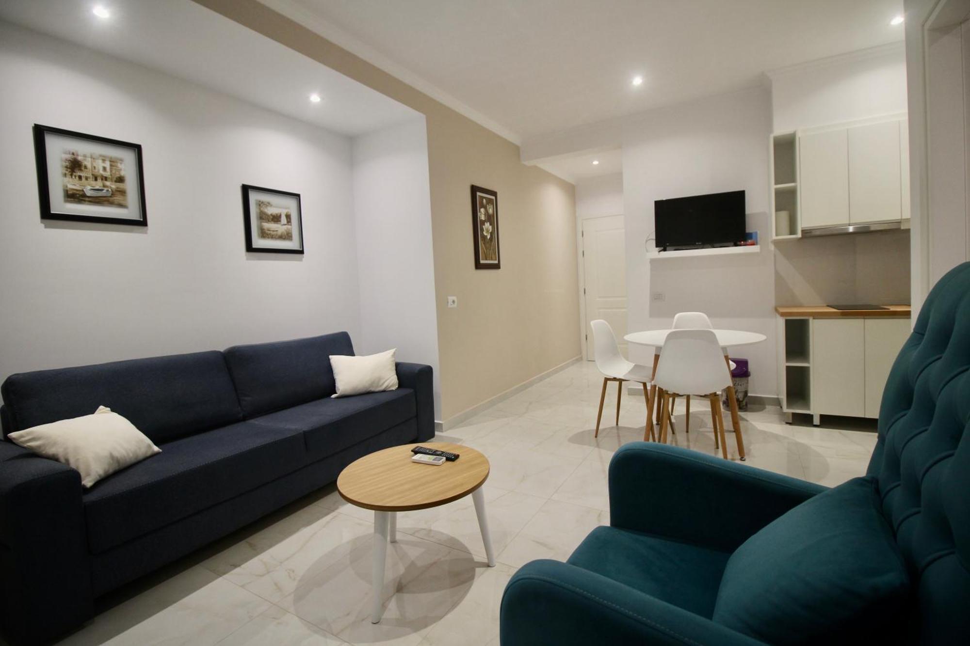 Sela Apartments Sarandë Esterno foto